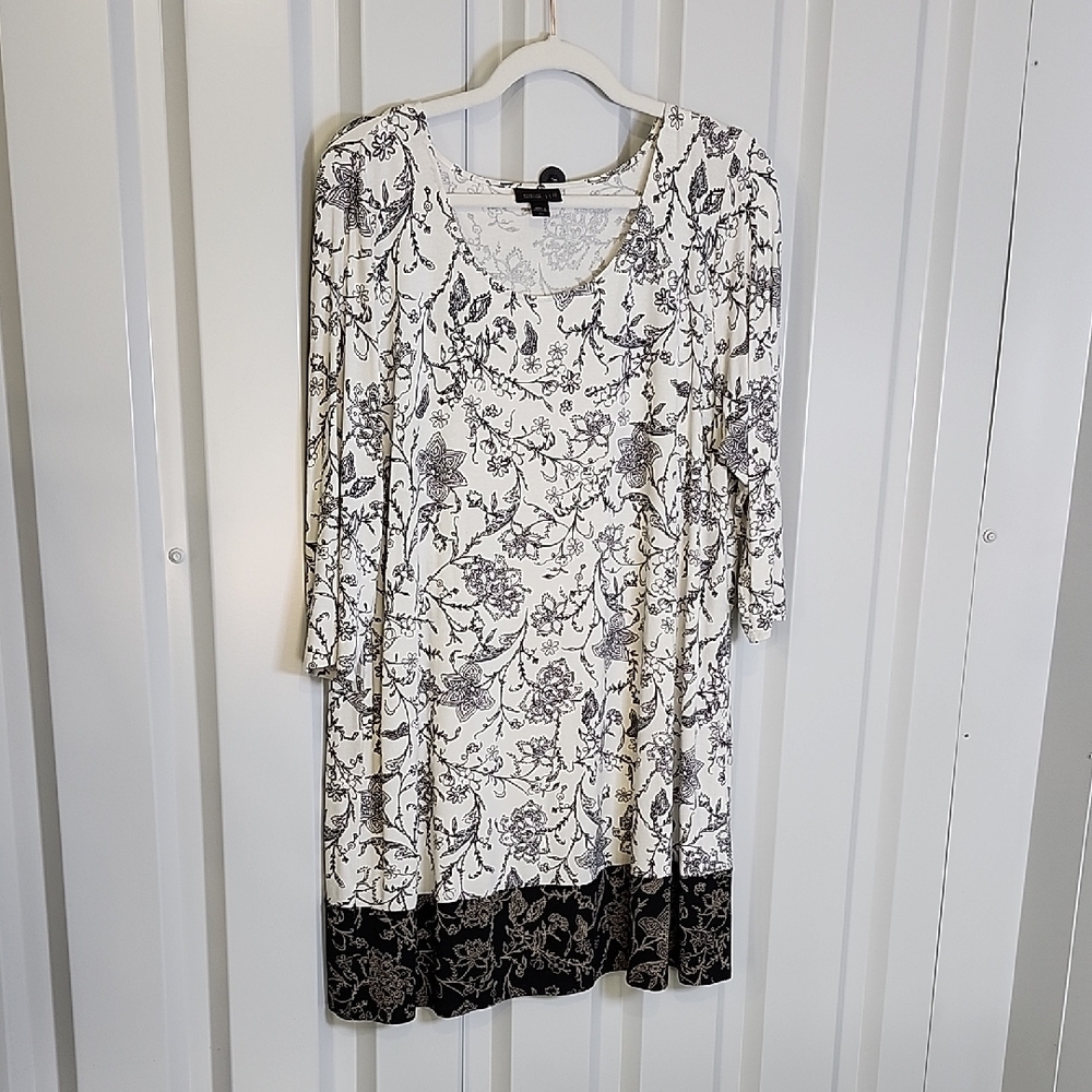 J Jill Wearever Floral Black and White Women's Tunic Top Size Large Tall